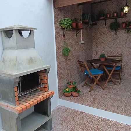 Casa Da Rosarinha Holiday home Agua de Alto